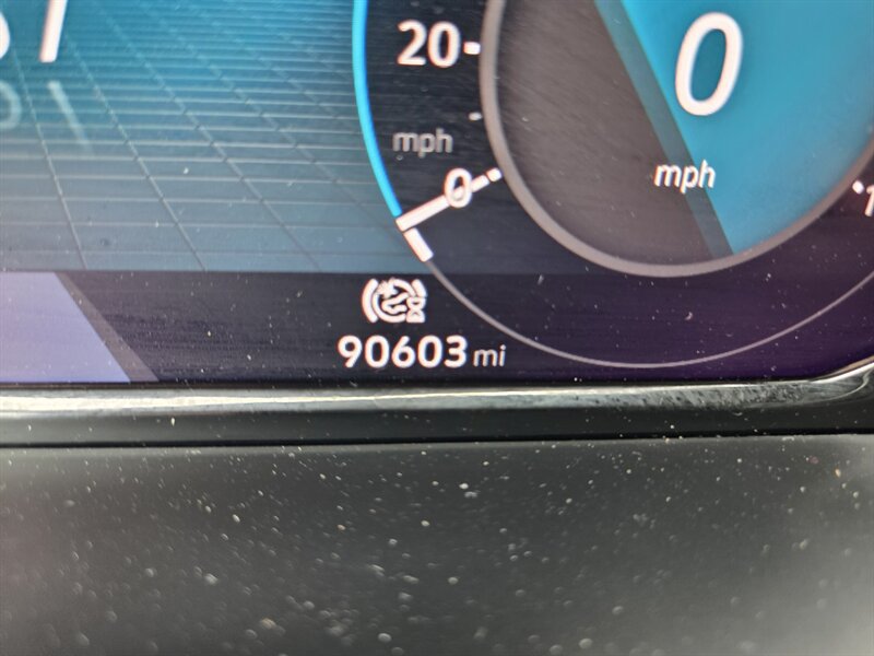 Used 2024 Volkswagen Atlas Cross Sport SE AWD/4WD image 19