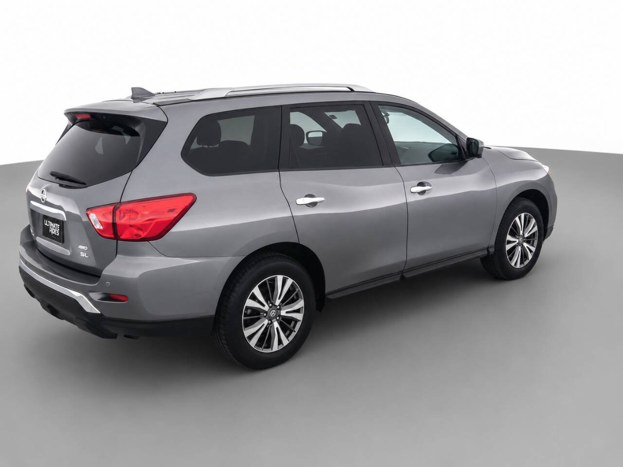 Used 2019 Nissan Pathfinder SL AWD/4WD image 5