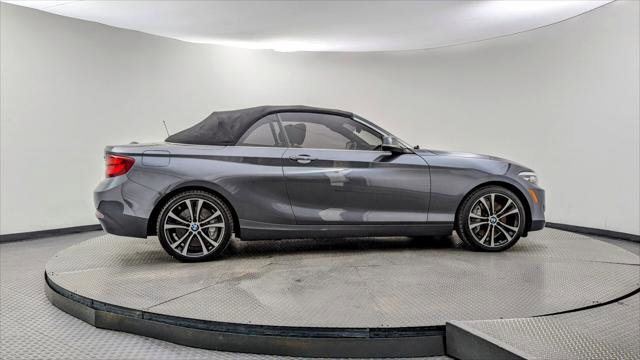 Used 2021 BMW 230i Convertible w/ Premium Package image 31