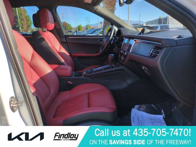 Used 2022 Porsche Macan GTS AWD/4WD image 33