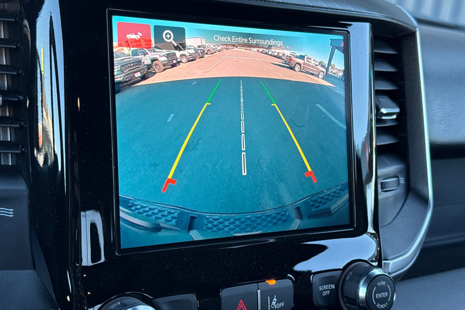 New 2026 RAM 1500 Express AWD/4WD image 17