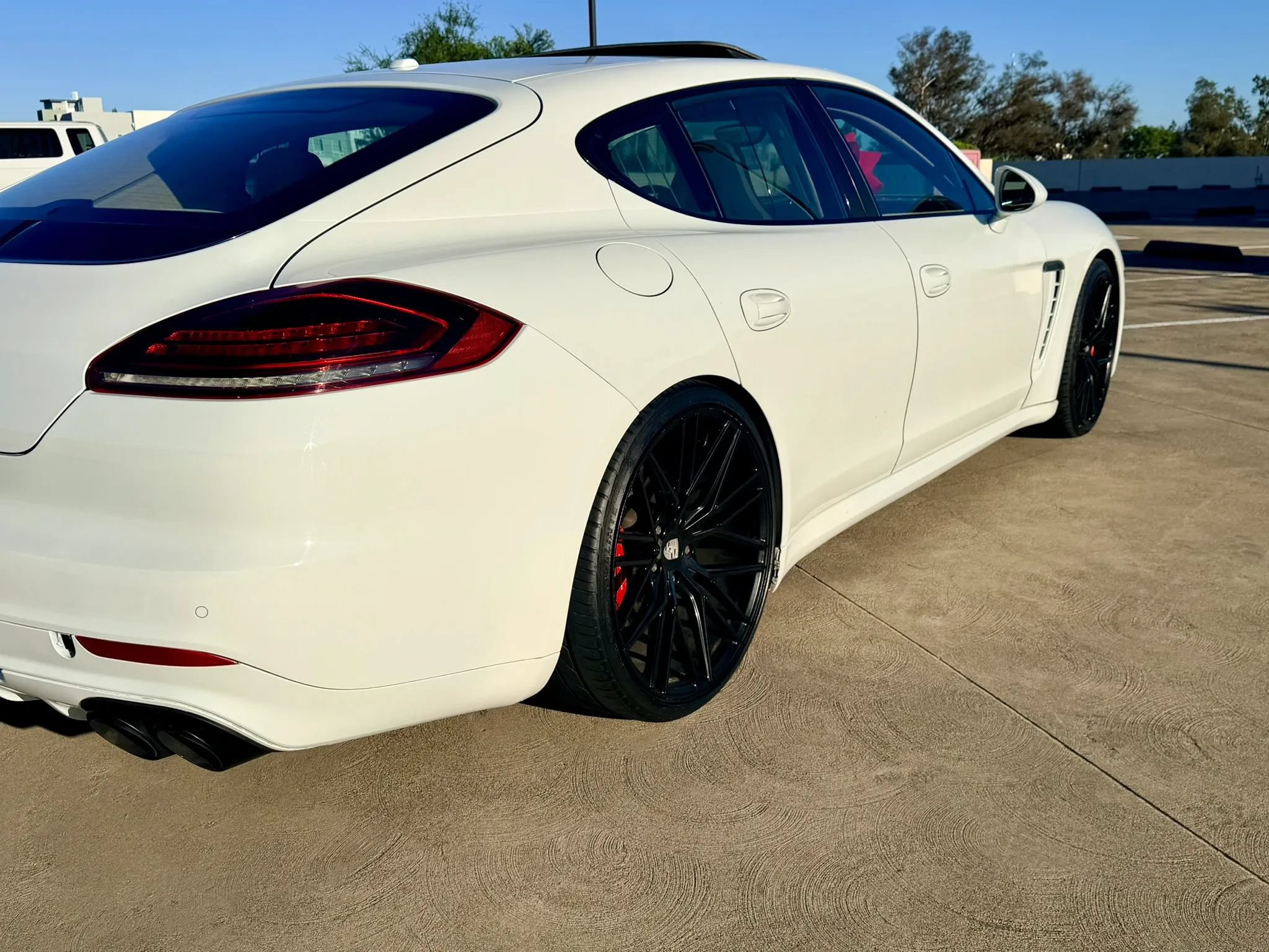 Used 2015 Porsche Panamera GTS AWD/4WD image 17