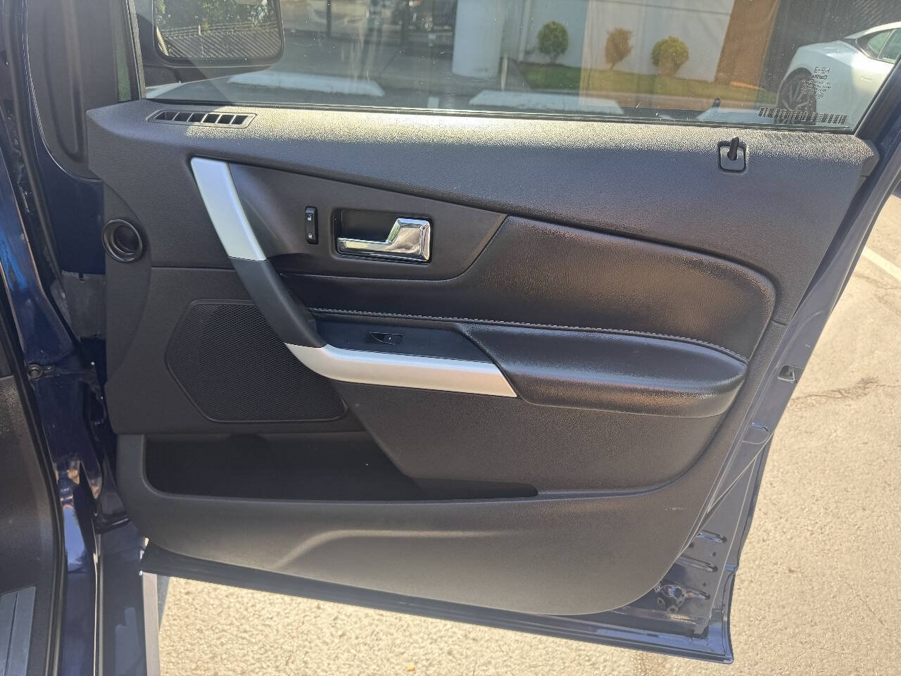 Used 2011 Ford Edge Sport w/ Driver Entry Pkg FWD image 16