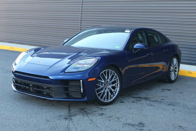 New 2026 Porsche Panamera 4 image 1