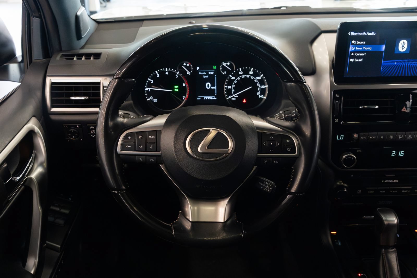 Used 2023 Lexus GX 460 Premium w/ Accessory Package AWD/4WD image 10