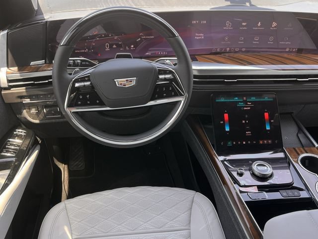 New 2026 Cadillac Escalade ESV Platinum Luxury w/ LPO, Radiant Package AWD/4WD image 10