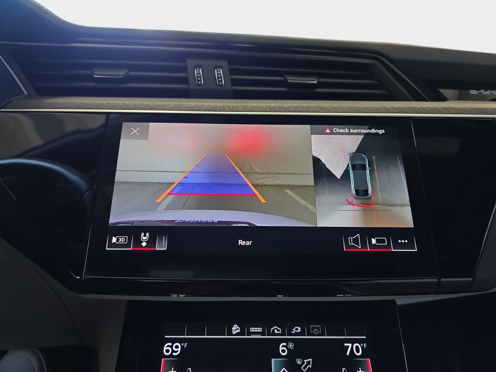 Certified 2024 Audi Q8 e-tron Premium Plus w/ Premium Plus Package AWD/4WD image 26