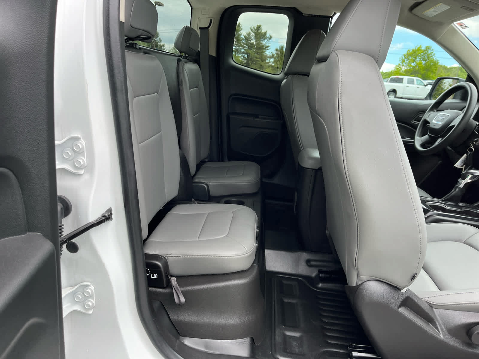Used 2022 GMC Canyon Elevation Standard AWD/4WD image 32