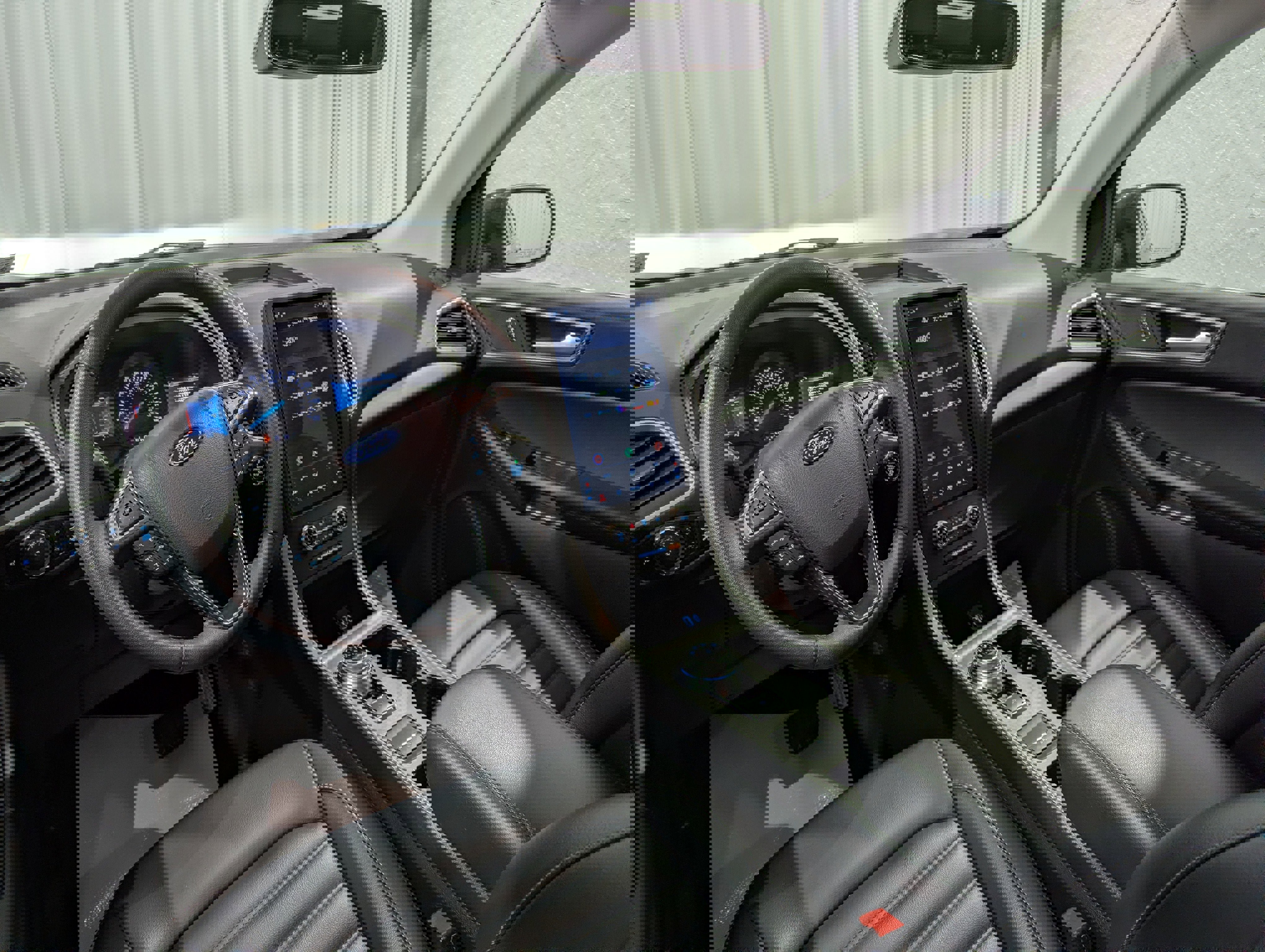 Used 2024 Ford Edge SEL w/ Convenience Package image 12