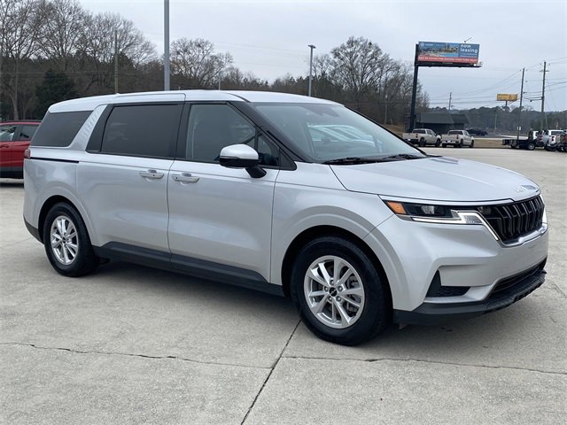 Used 2023 Kia Carnival LX image 9