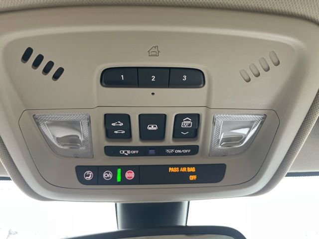 Used 2019 Buick LaCrosse Essence w/ Sun and Shade Package image 23