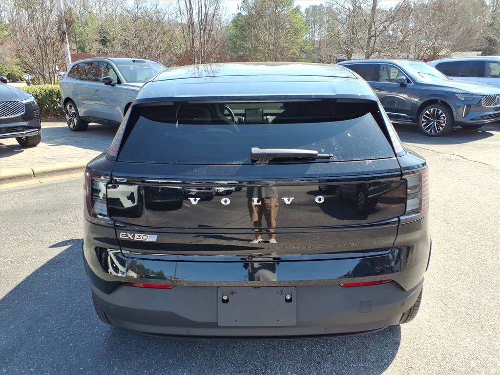 New 2026 Volvo XC90 T8 Plus w/ Protection Package Premier image 4