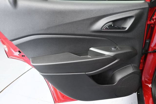 New 2026 Chevrolet Trax RS w/ Driver Confidence Package FWD image 24