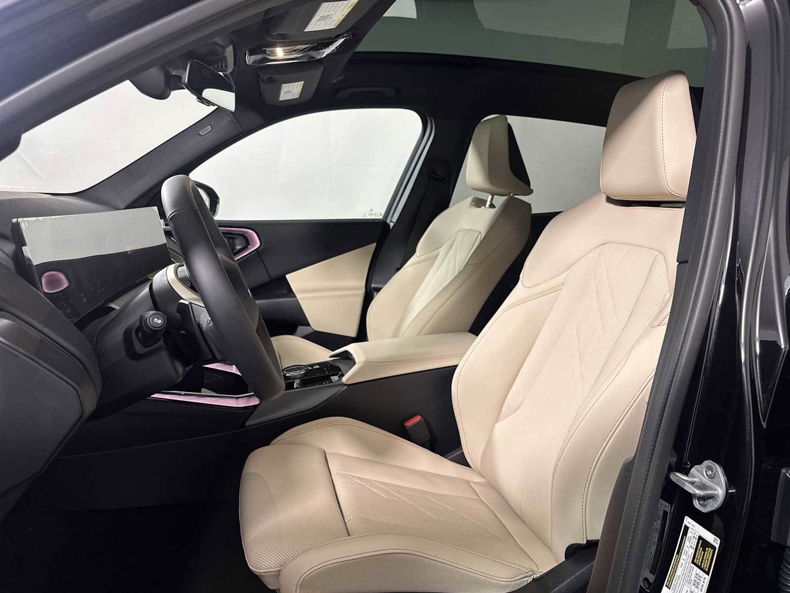 New 2025 BMW X3 xDrive30i w/ Premium Package image 11