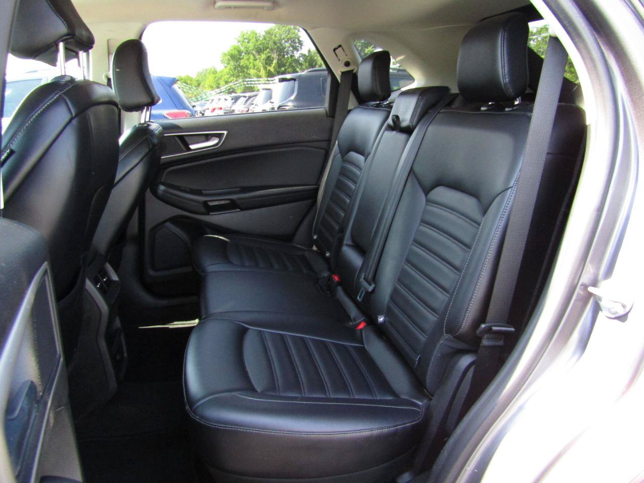 Used 2023 Ford Edge SEL AWD/4WD image 19