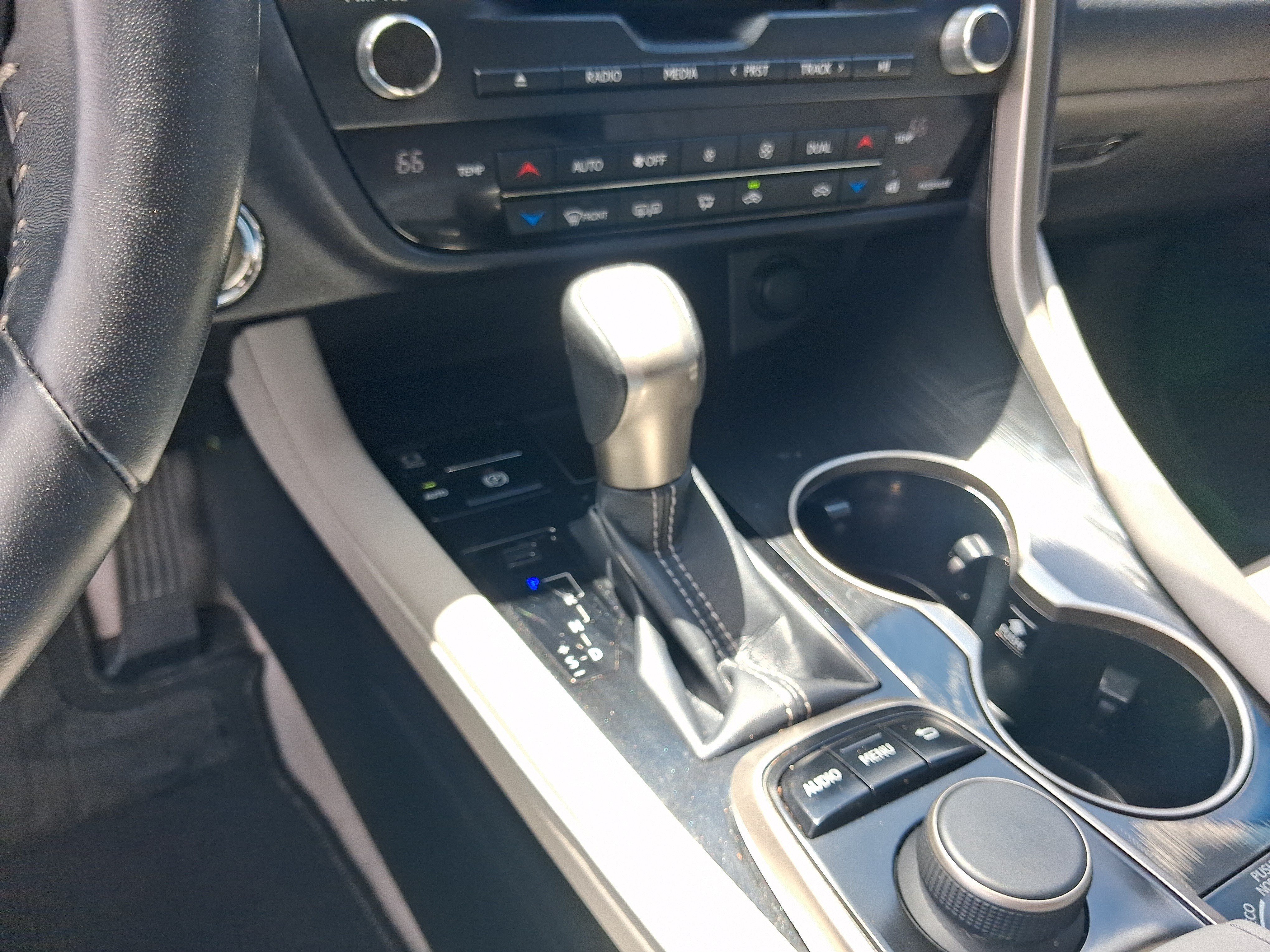 Used 2019 Lexus RX 350 FWD w/ Accessory Package image 19