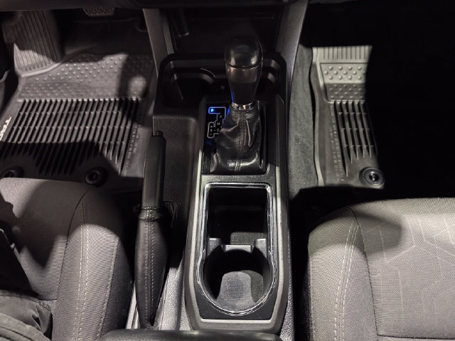 Used 2018 Toyota Tacoma TRD Sport AWD/4WD image 15