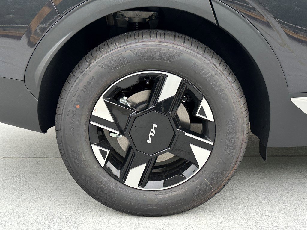New 2026 Kia Sportage LX image 7