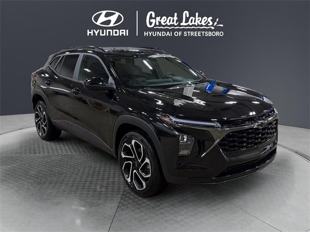 Used 2025 Chevrolet Trax RS w/ Sunroof Package image 7