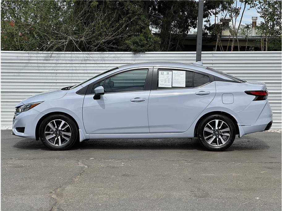 Used 2025 Nissan Versa SV w/ Trunk Package FWD image 13
