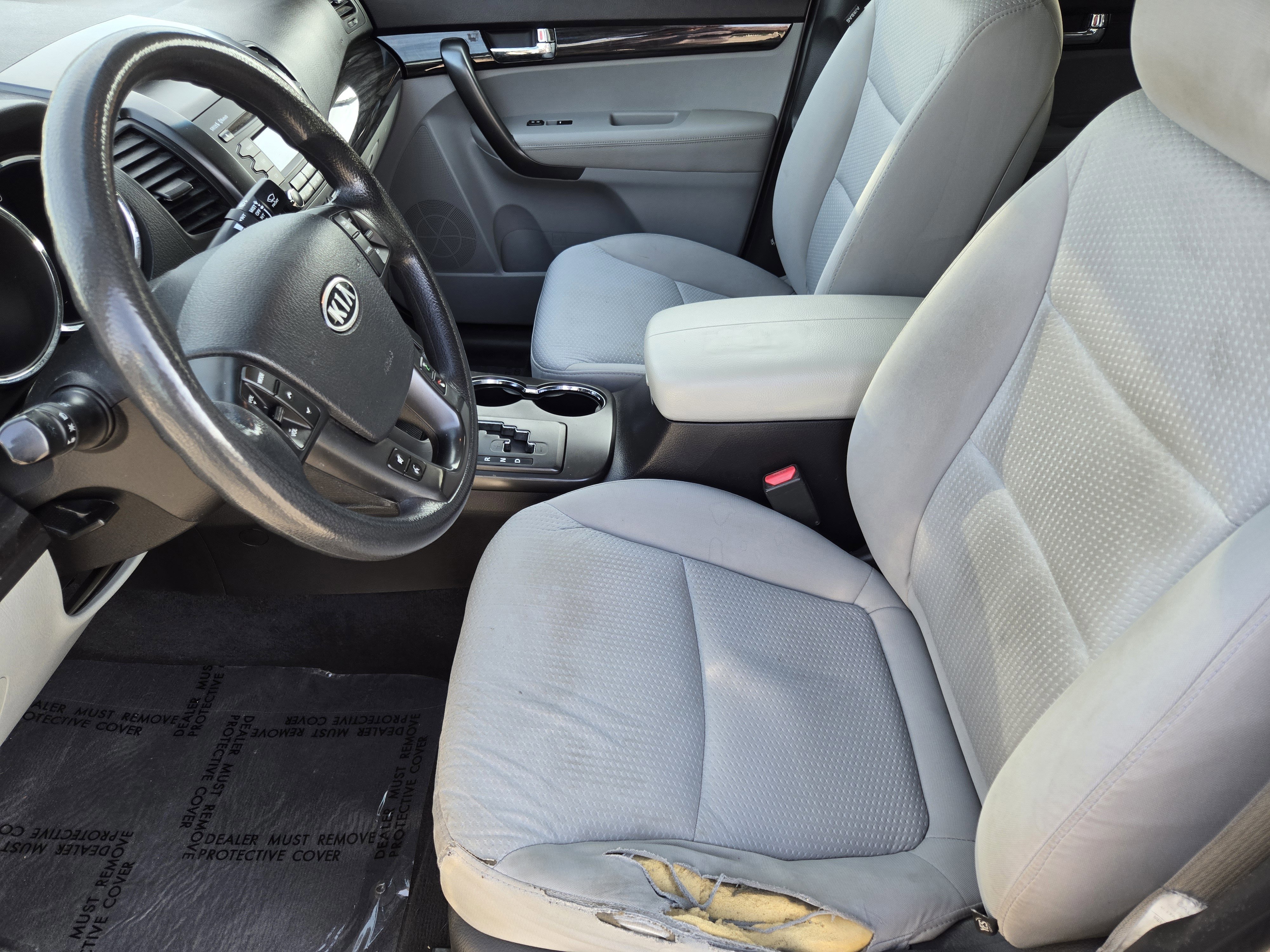 Used 2012 Kia Sorento LX w/ Third Row Pkg AWD/4WD image 9