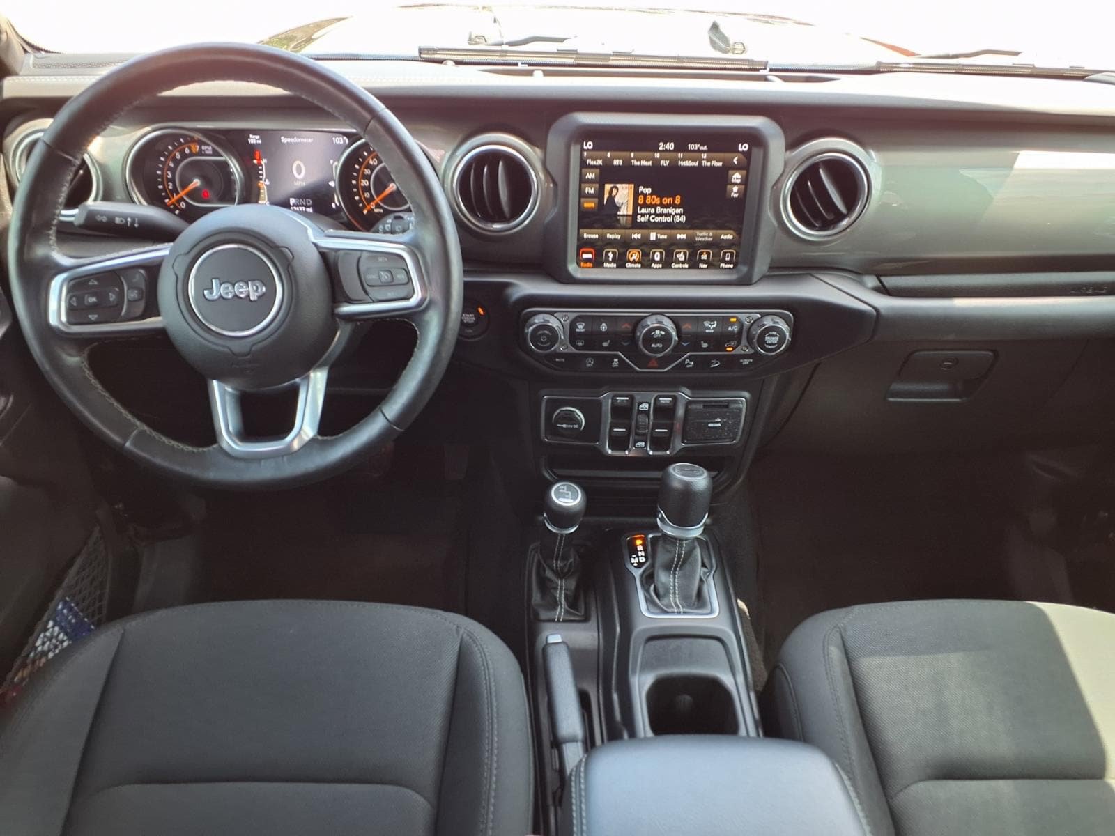 Used 2019 Jeep Wrangler Unlimited Sahara AWD/4WD image 7