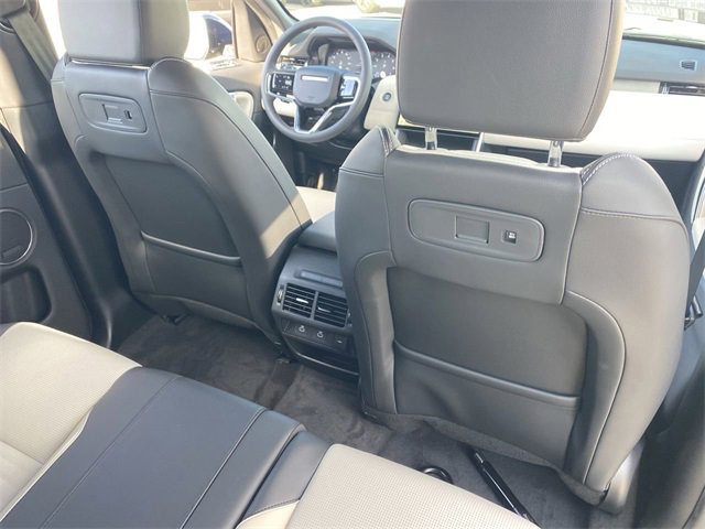 Used 2025 Land Rover Discovery Sport Dynamic SE image 13