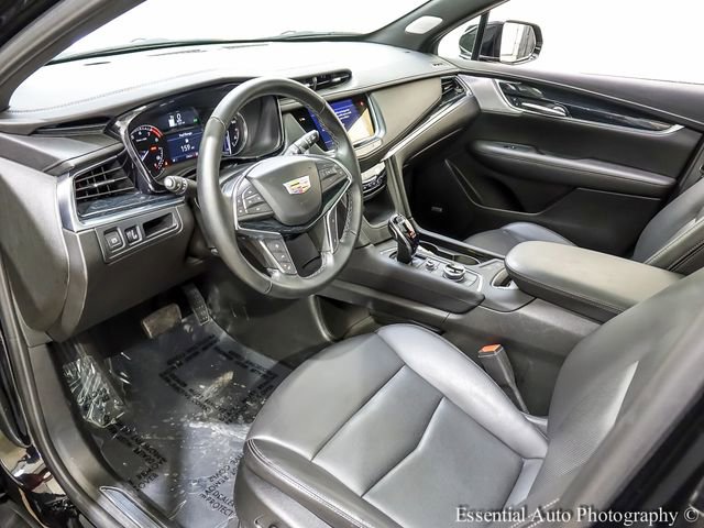 Certified 2025 Cadillac XT5 Premium Luxury image 9