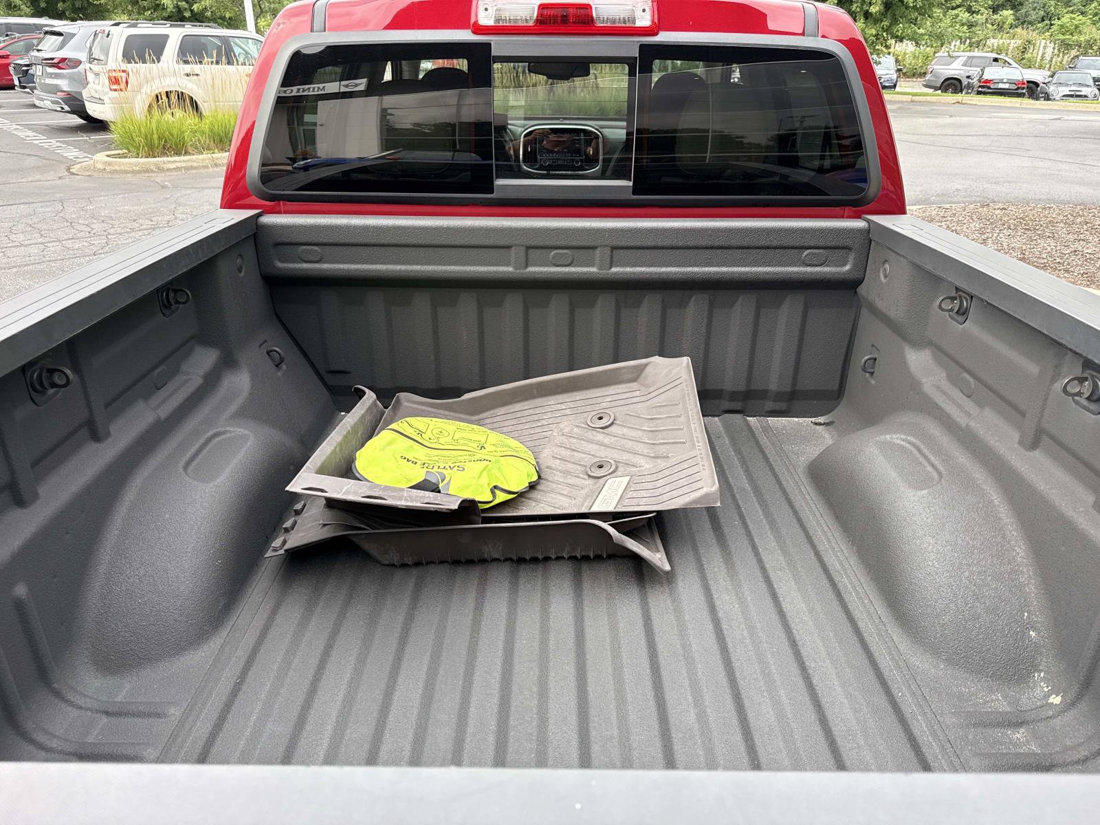 Used 2020 GMC Canyon SLT w/ Trailering Package AWD/4WD image 9