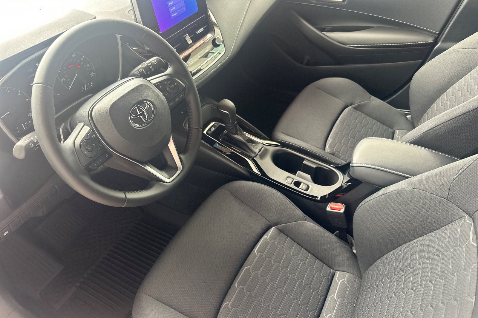 New 2026 Toyota Corolla SE FWD image 11