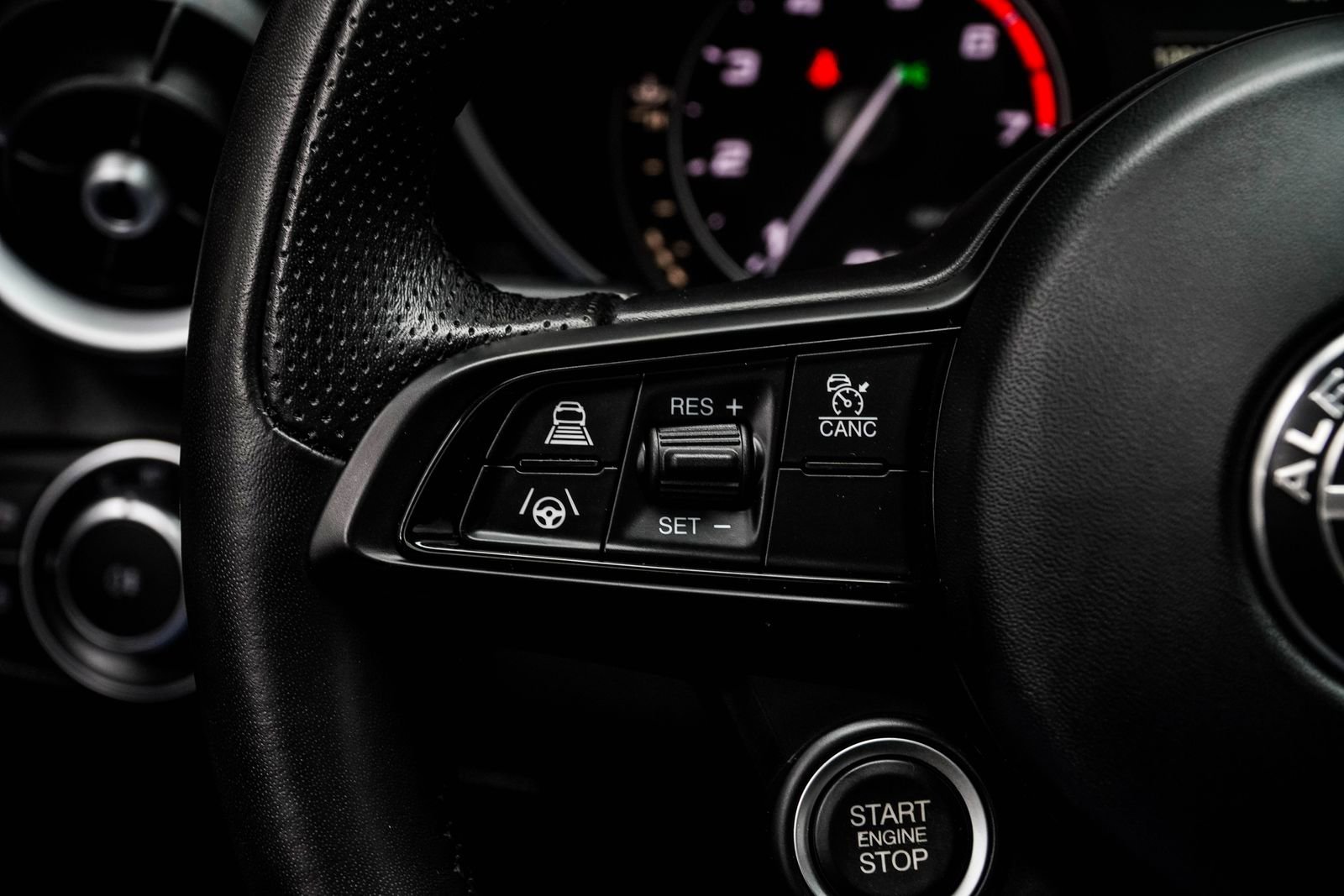 Used 2022 Alfa Romeo Giulia Ti w/ Active Assist Plus Package image 26