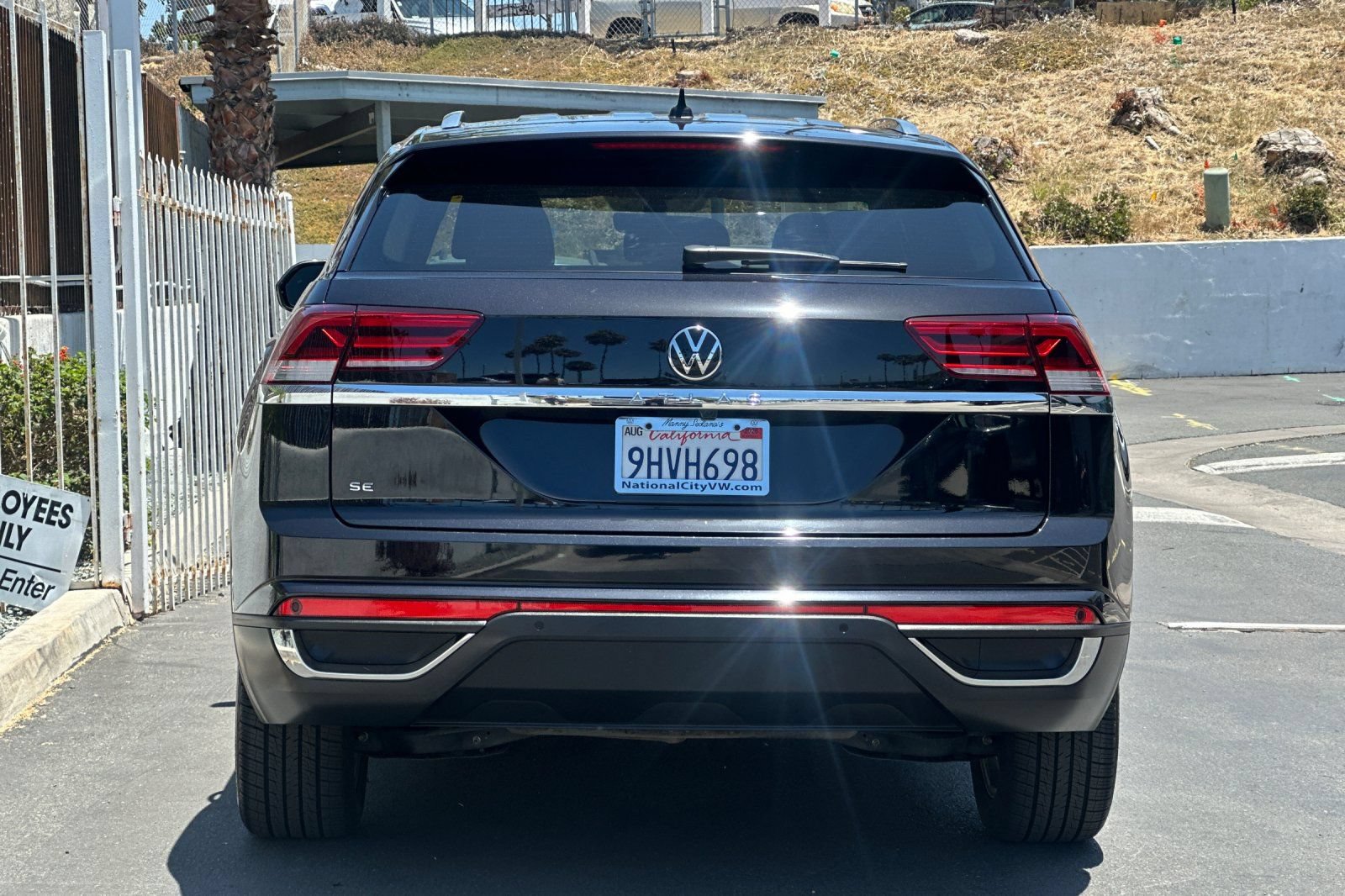 Used 2023 Volkswagen Atlas Cross Sport SE FWD image 5