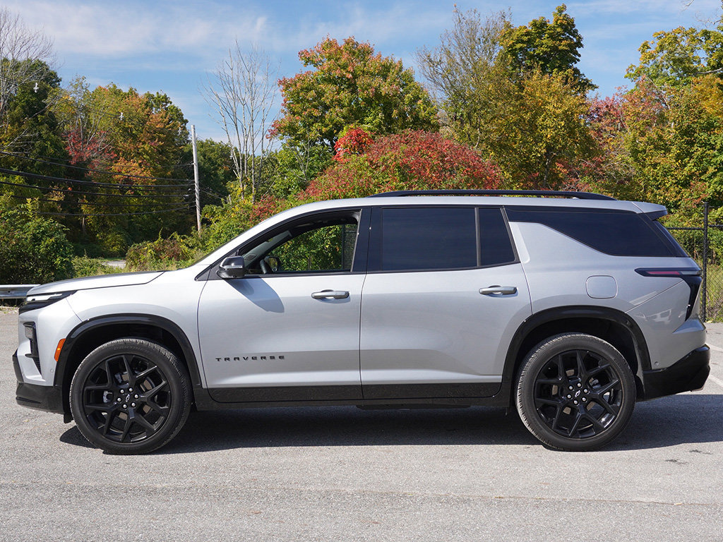 Used 2026 Chevrolet Traverse RS AWD/4WD image 22