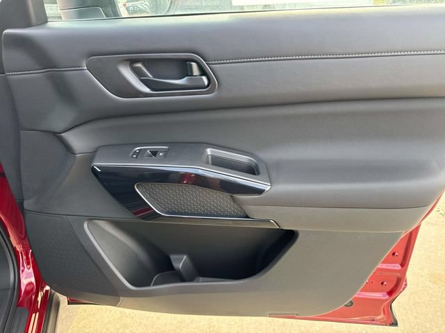 New 2026 Nissan Pathfinder SV w/ Cargo Package FWD image 17