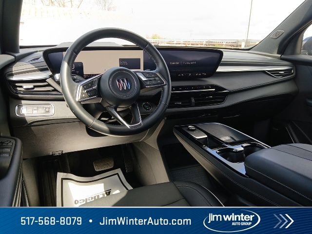 Used 2025 Buick Enclave Preferred AWD/4WD image 18