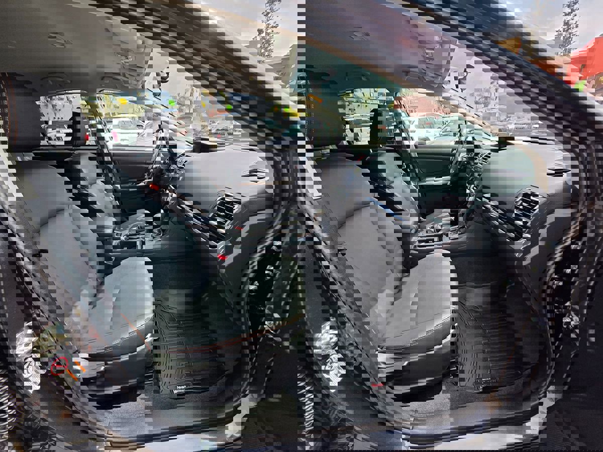 Used 2017 Subaru Crosstrek 2.0i Limited image 18