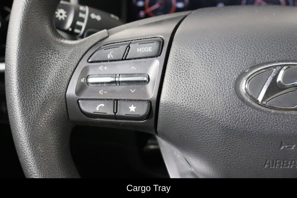 Used 2023 Hyundai Kona SE w/ Cargo Package image 8