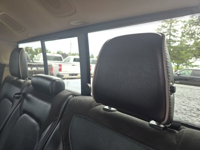Used 2021 RAM 1500 Laramie AWD/4WD image 11
