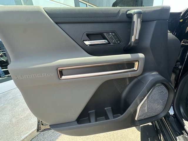 New 2025 GMC Hummer EV 2X image 12