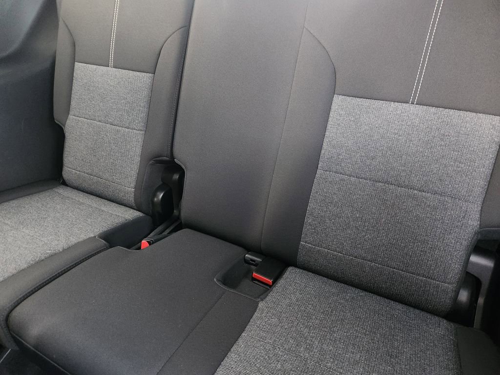 Used 2025 GMC Acadia Elevation image 32