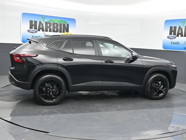New 2026 Chevrolet Trax LT w/ Driver Confidence Package FWD image 6