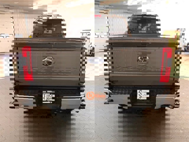 New 2026 Ford F250 4x4 Crew Cab Super Duty image 7