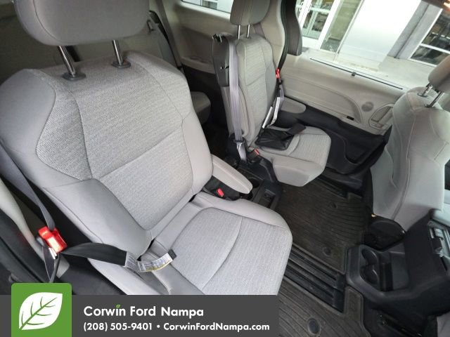 Used 2022 Toyota Sienna LE image 15