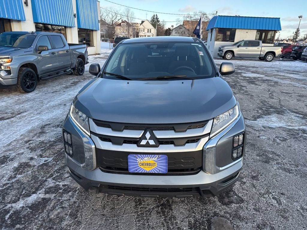 Used 2025 Mitsubishi Outlander Sport ES image 3