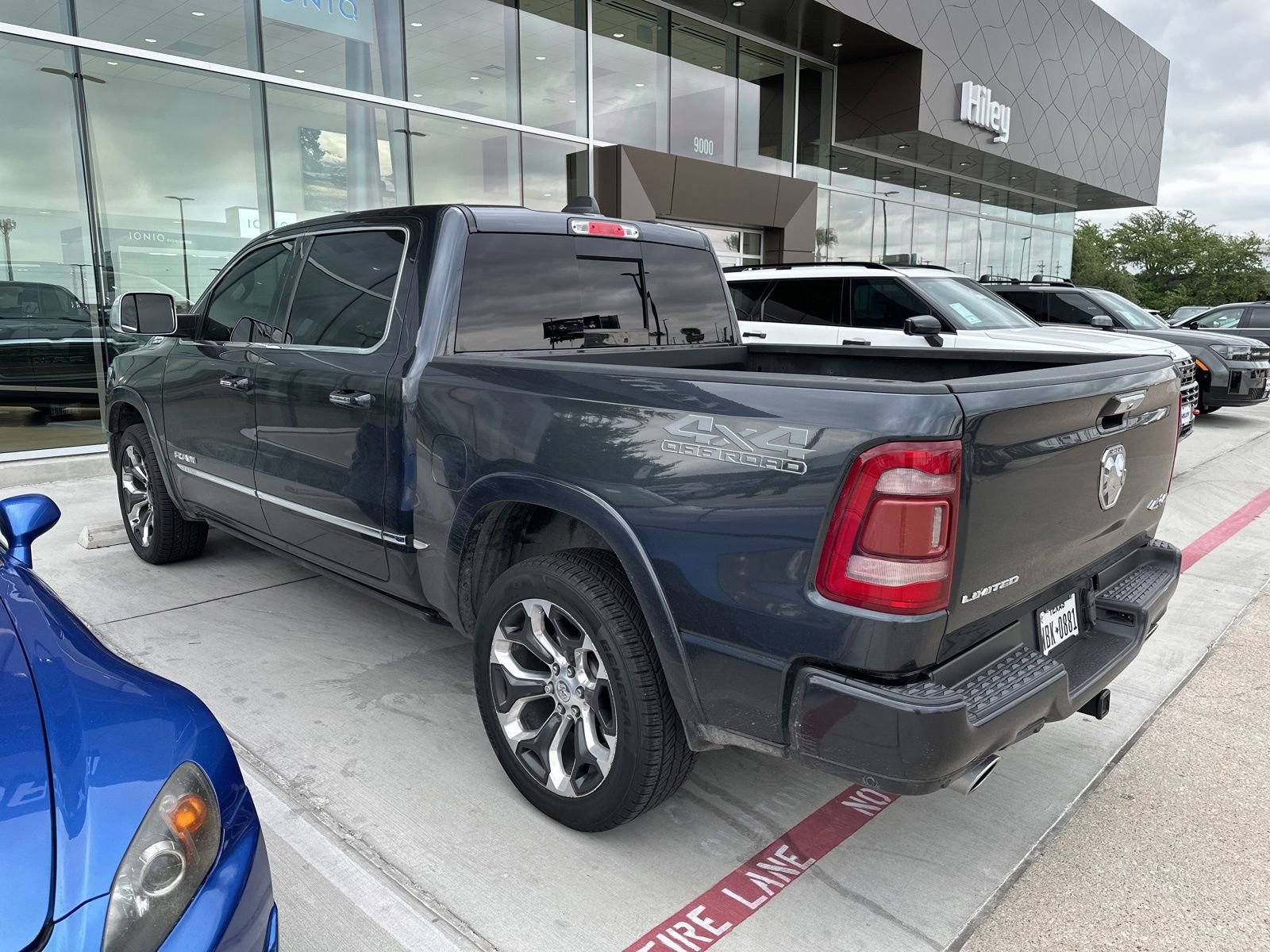 Used 2019 RAM 1500 Limited w/ Advanced Safety Group image 9