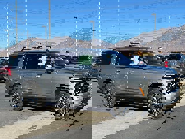 New 2026 Chevrolet Suburban High Country w/ Sun And Tow Package image 33