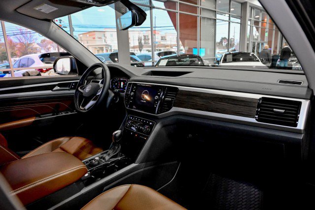 Used 2022 Volkswagen Atlas SE image 30