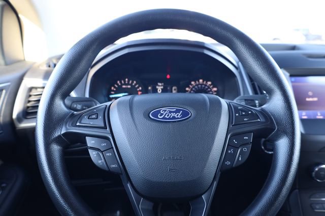 Used 2020 Ford Edge SE image 17