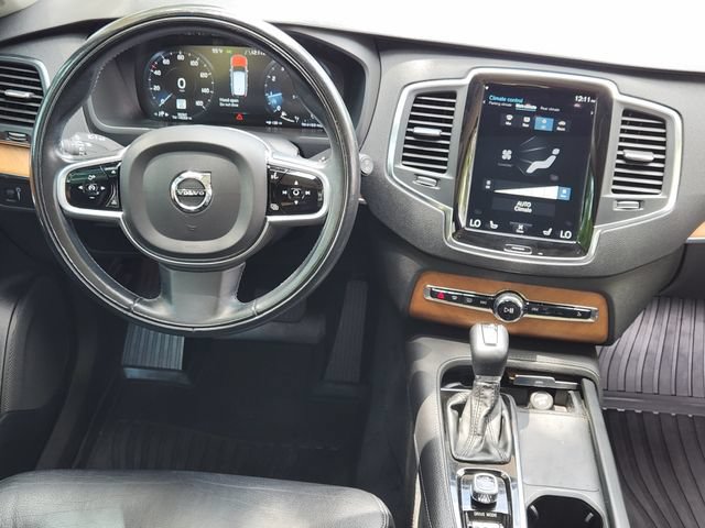 Used 2021 Volvo XC90 T6 Momentum AWD/4WD image 28