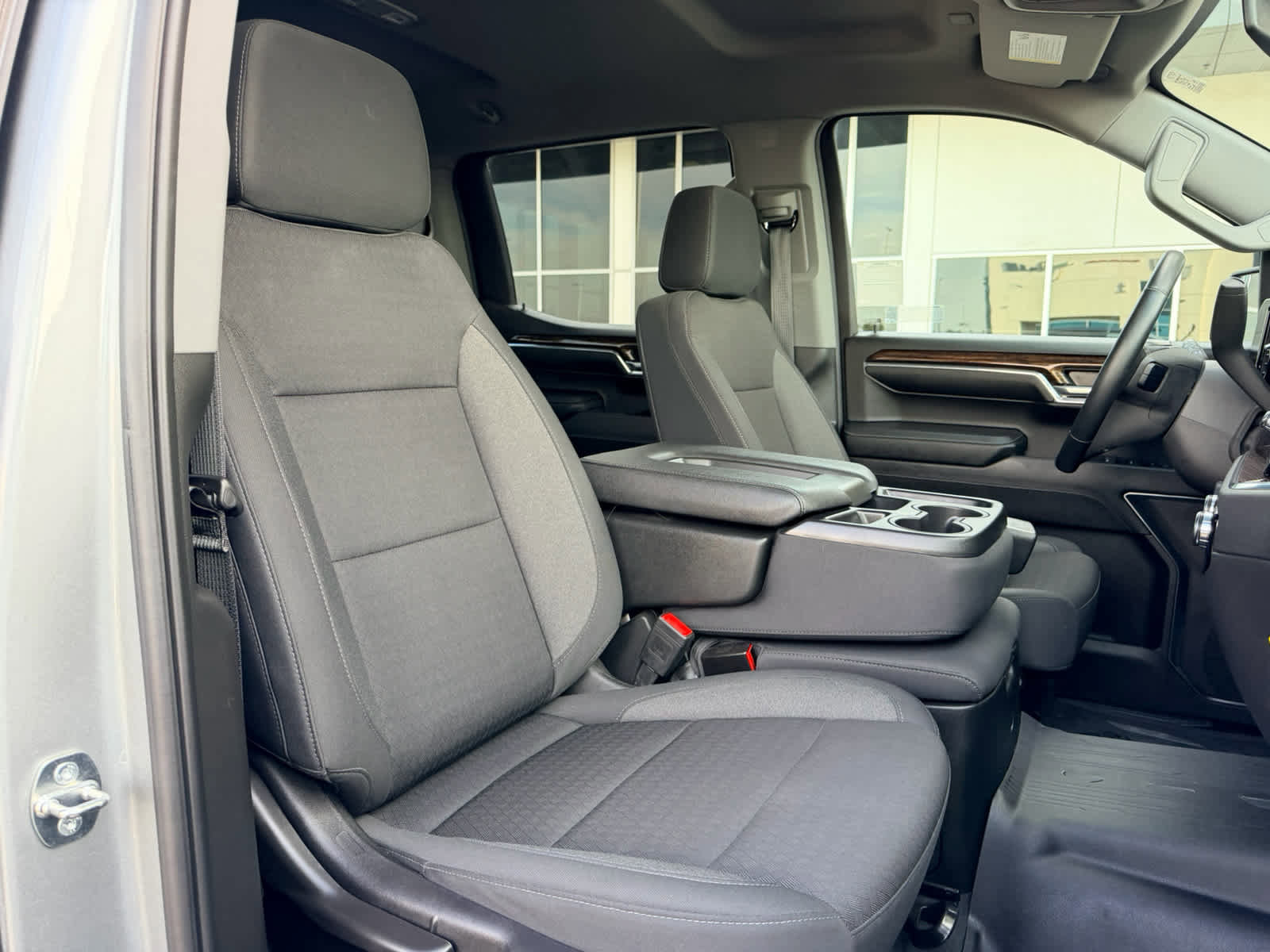 Used 2024 GMC Sierra 1500 Elevation w/ LPO, Elevation Black Package image 23